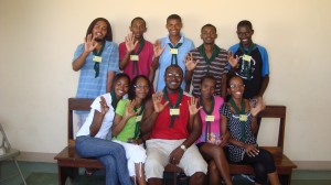 Jovens da Paróquia de Nossa Senhora do Socorro, A. de S. António, durante a Assembleia Diocesano, em S. Filipe, Ilha do Foogo (2010) Jovens da Paróquia de Nossa Senhora do Socorro, A. de S. António, durante a Assembleia Diocesano, Ilha do Foogo (2010)